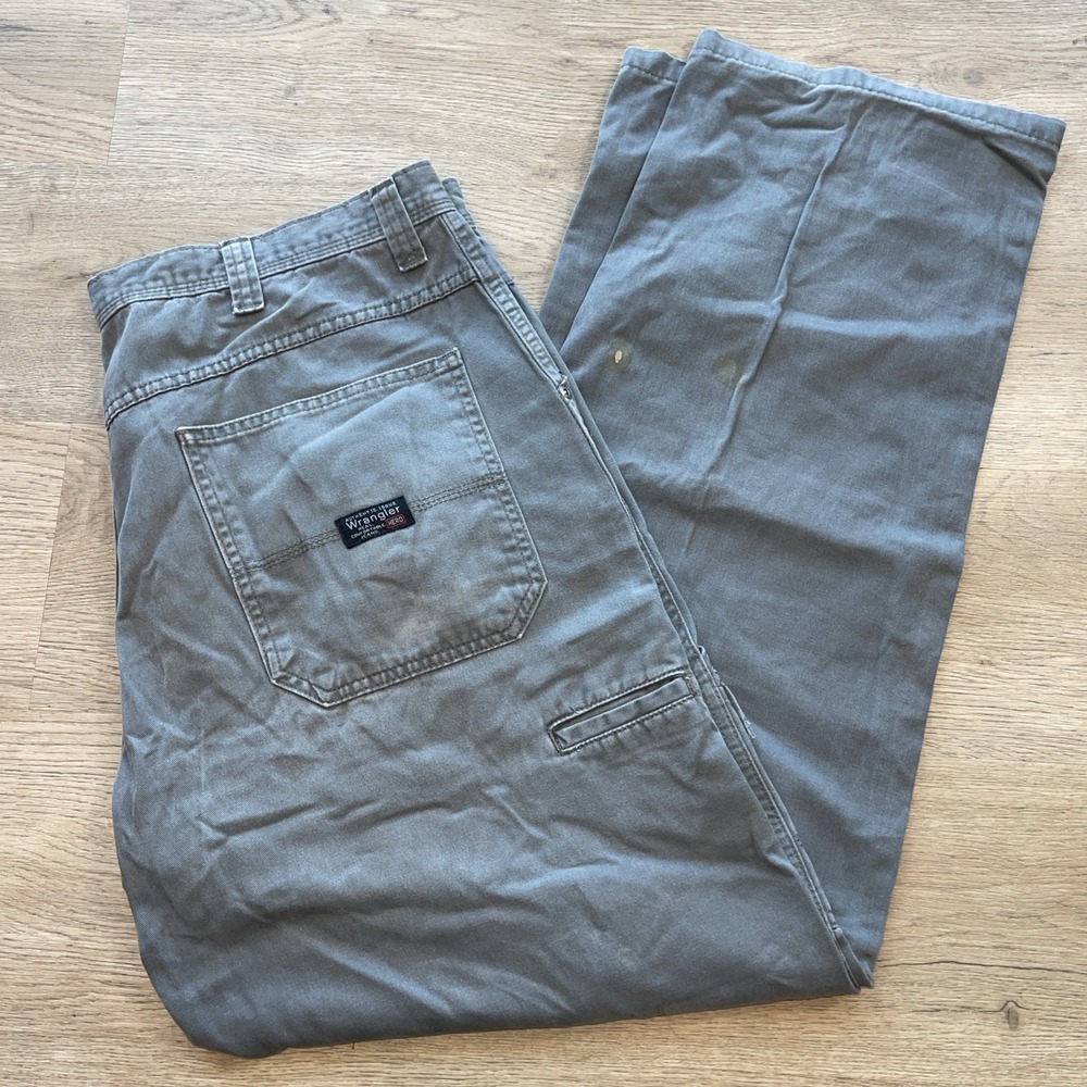 Wrangler Men's Carpenter Jean size 36x32 worker Gray
